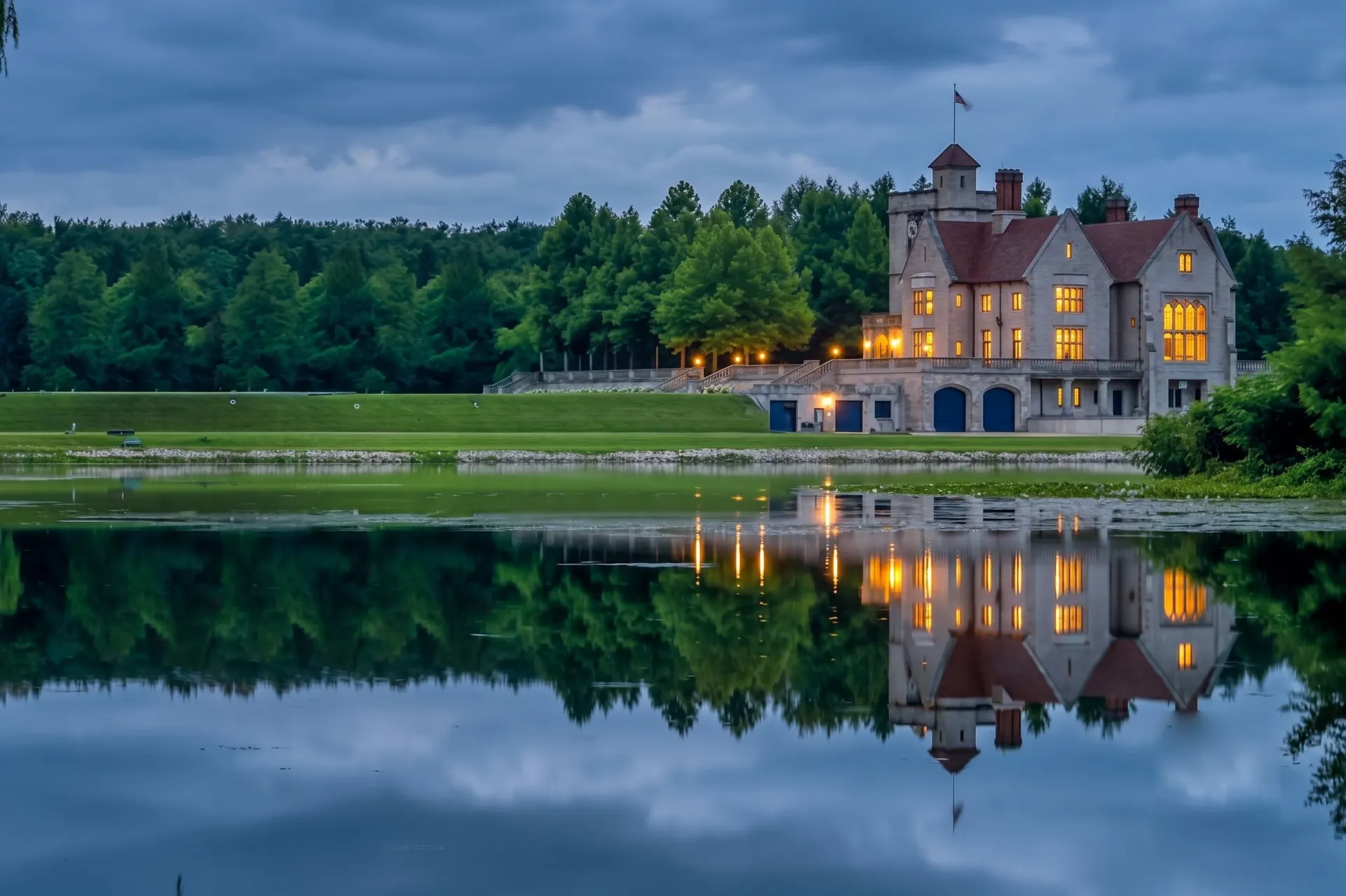 Twilight Lakefront Manor